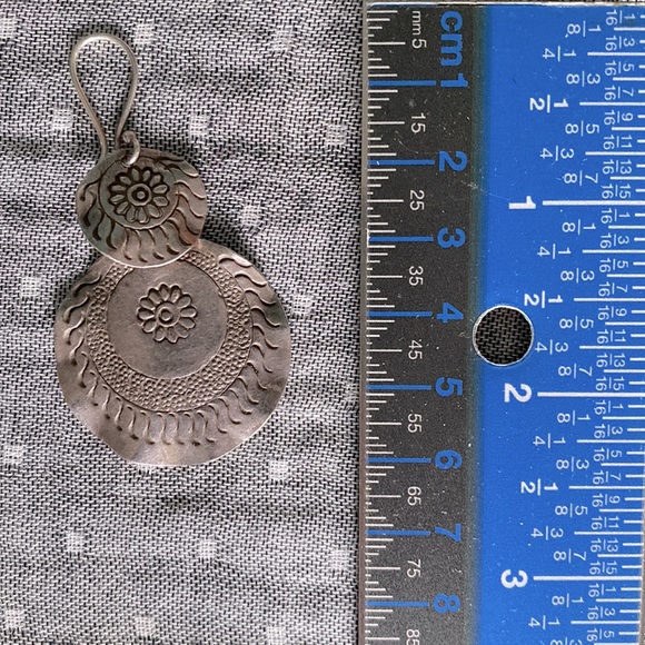Silver Disc Earrings with Flower & Geometric Emboss - Picture 5 of 6